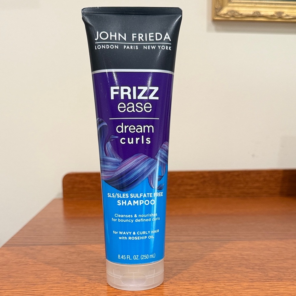 John Frieda Frizz Ease Dream Curls Shampoo